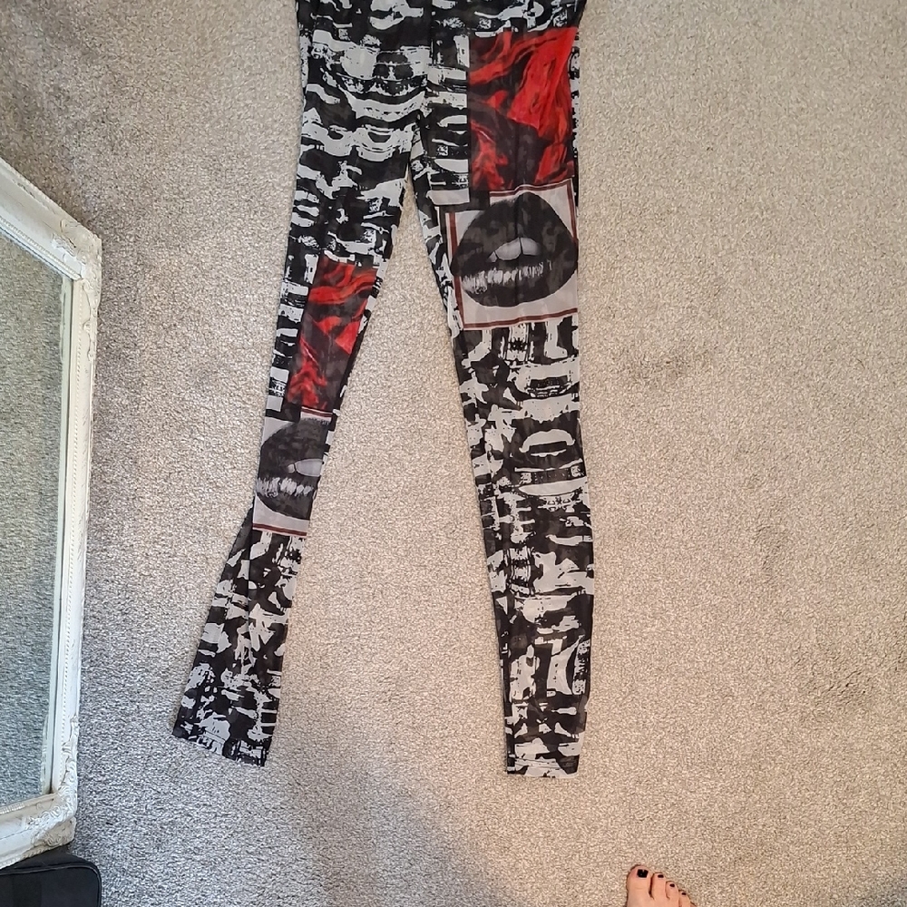 AKIRA Black and Red Graphic Kids Leggings